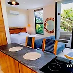 Great Located Studio Ph With Private Pool By Waves Management